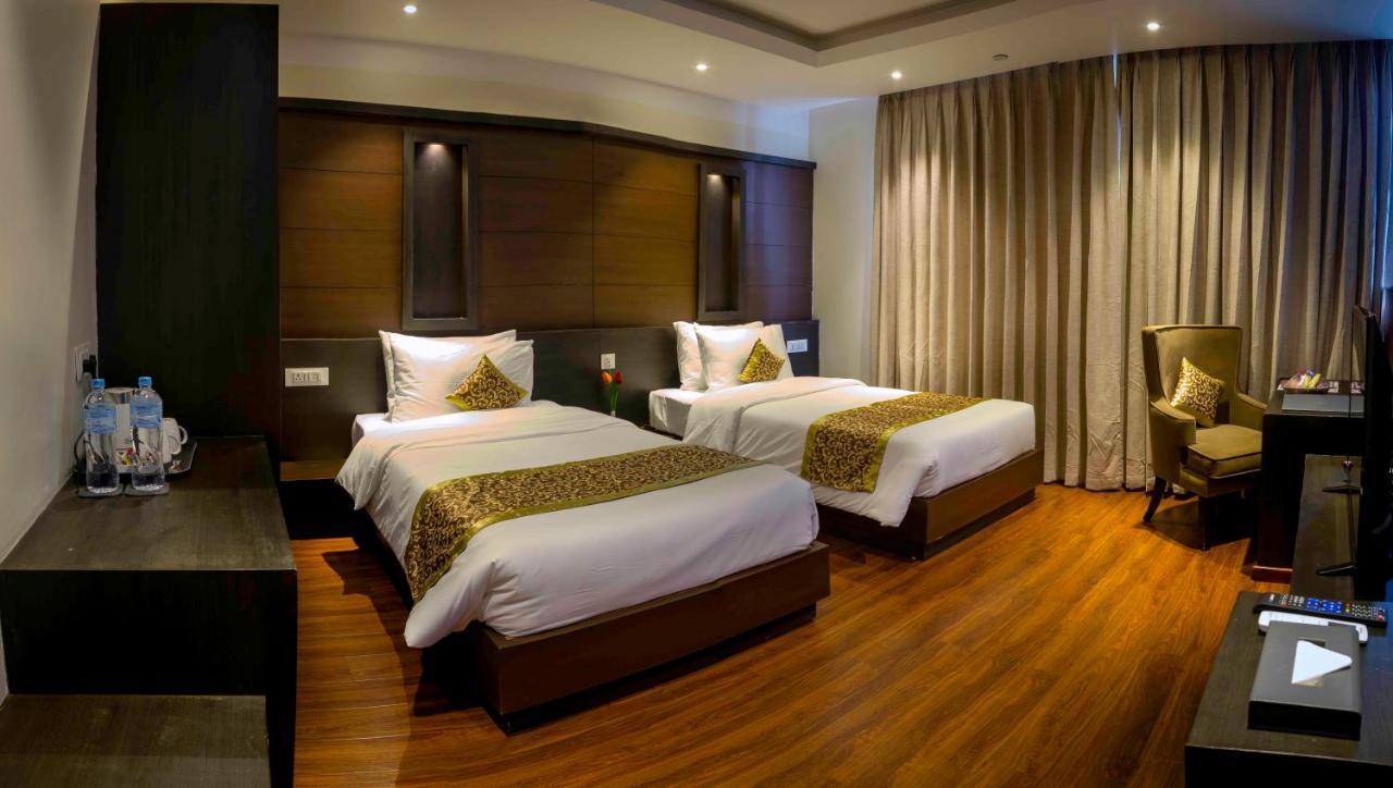 Hotel The Kingsbury Birtamode Luaran gambar