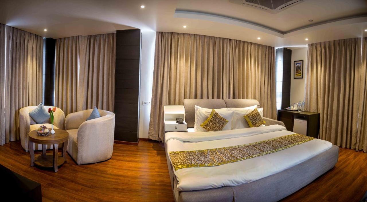 Hotel The Kingsbury Birtamode Luaran gambar