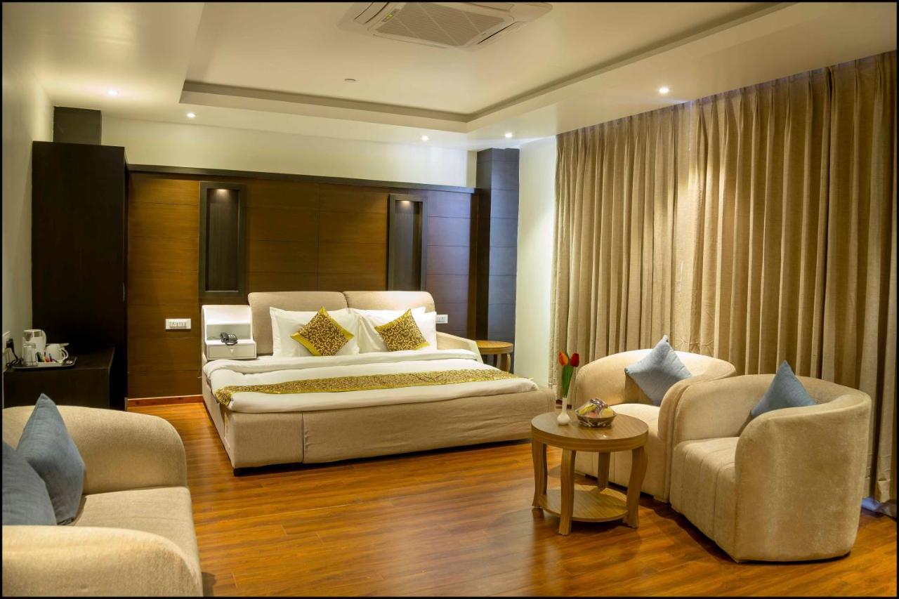 Hotel The Kingsbury Birtamode Luaran gambar