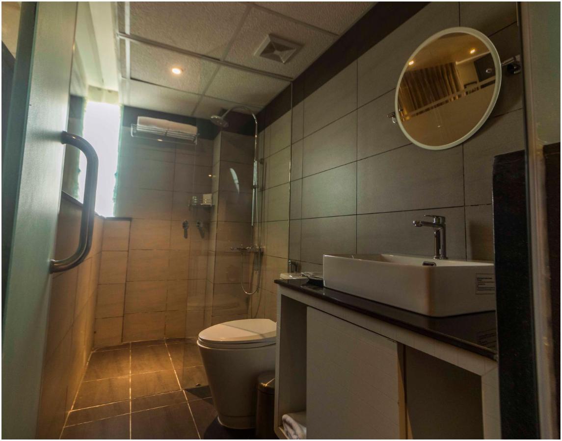 Hotel The Kingsbury Birtamode Luaran gambar