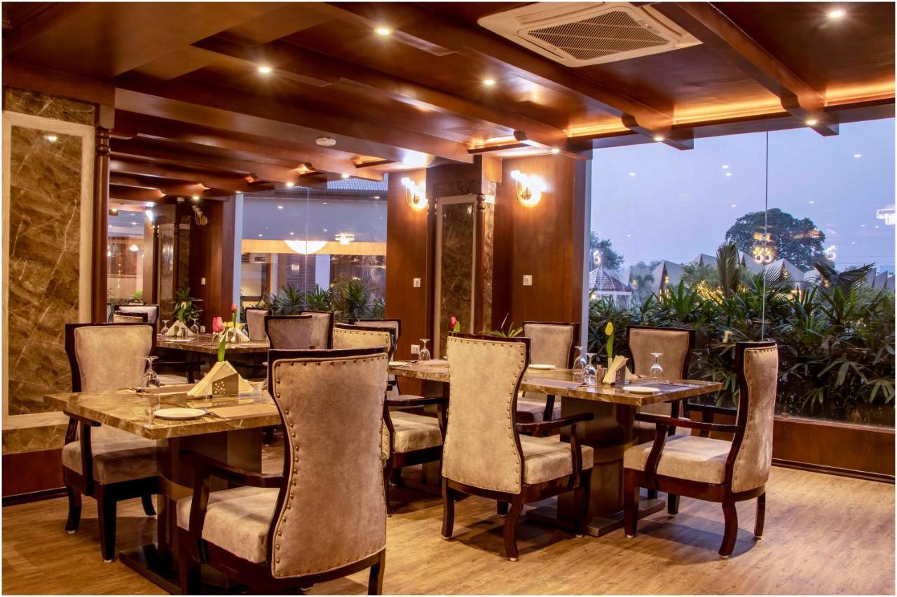 Hotel The Kingsbury Birtamode Luaran gambar