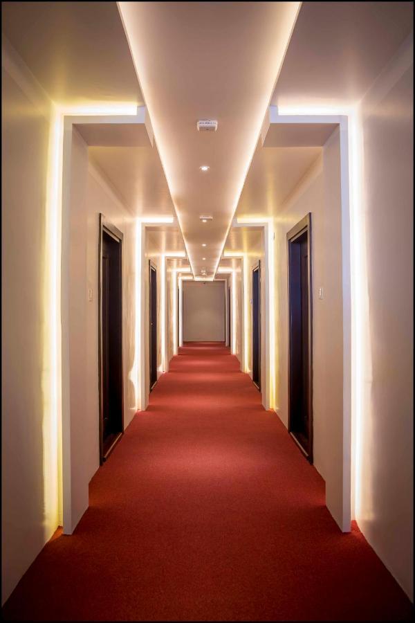 Hotel The Kingsbury Birtamode Luaran gambar